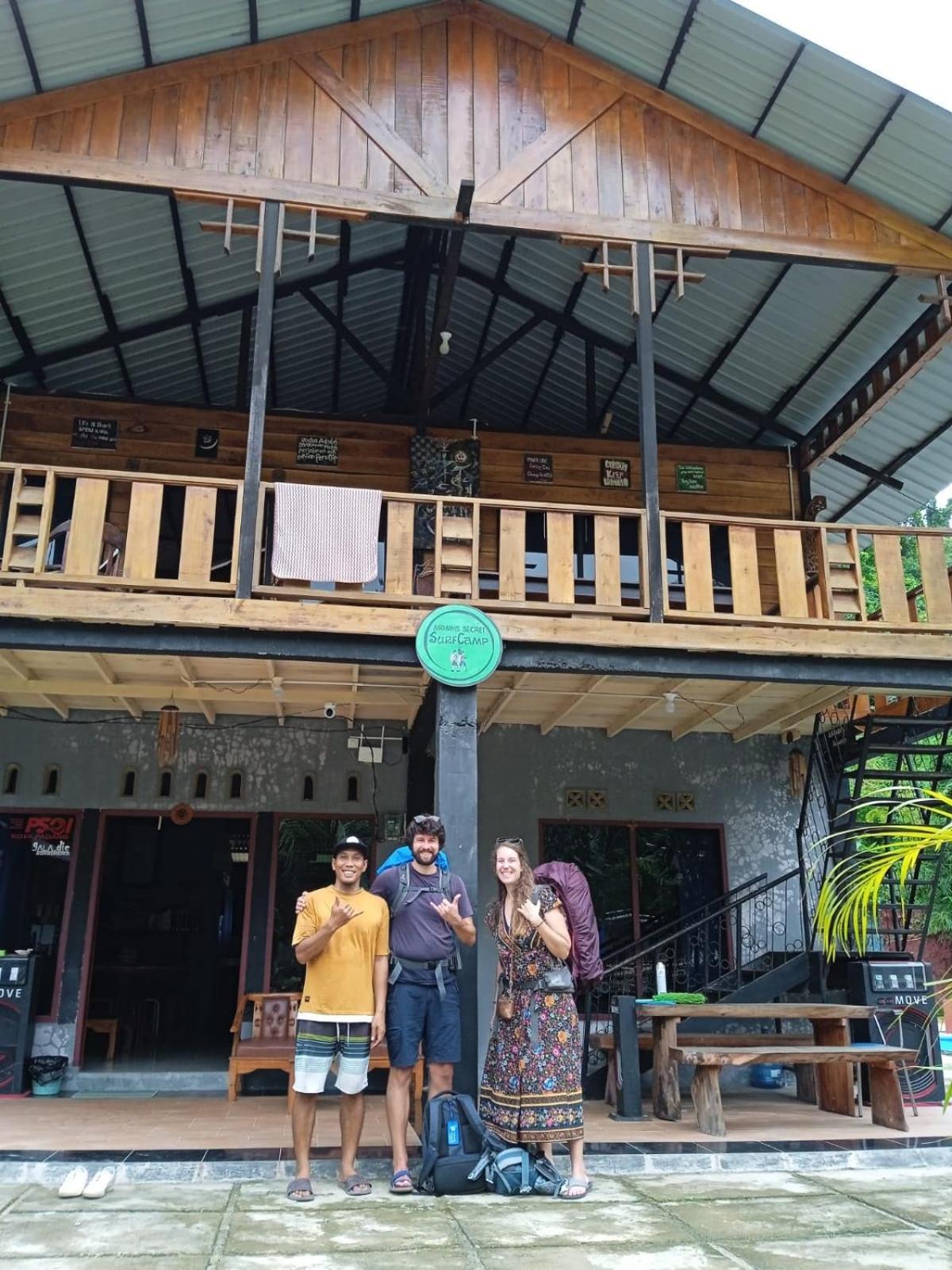 Air Manis Secret Surfcamp Appartement Taluk Batung Buitenkant foto