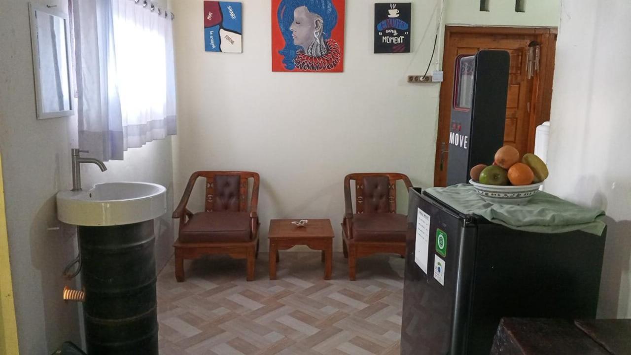 Air Manis Secret Surfcamp Appartement Taluk Batung Buitenkant foto