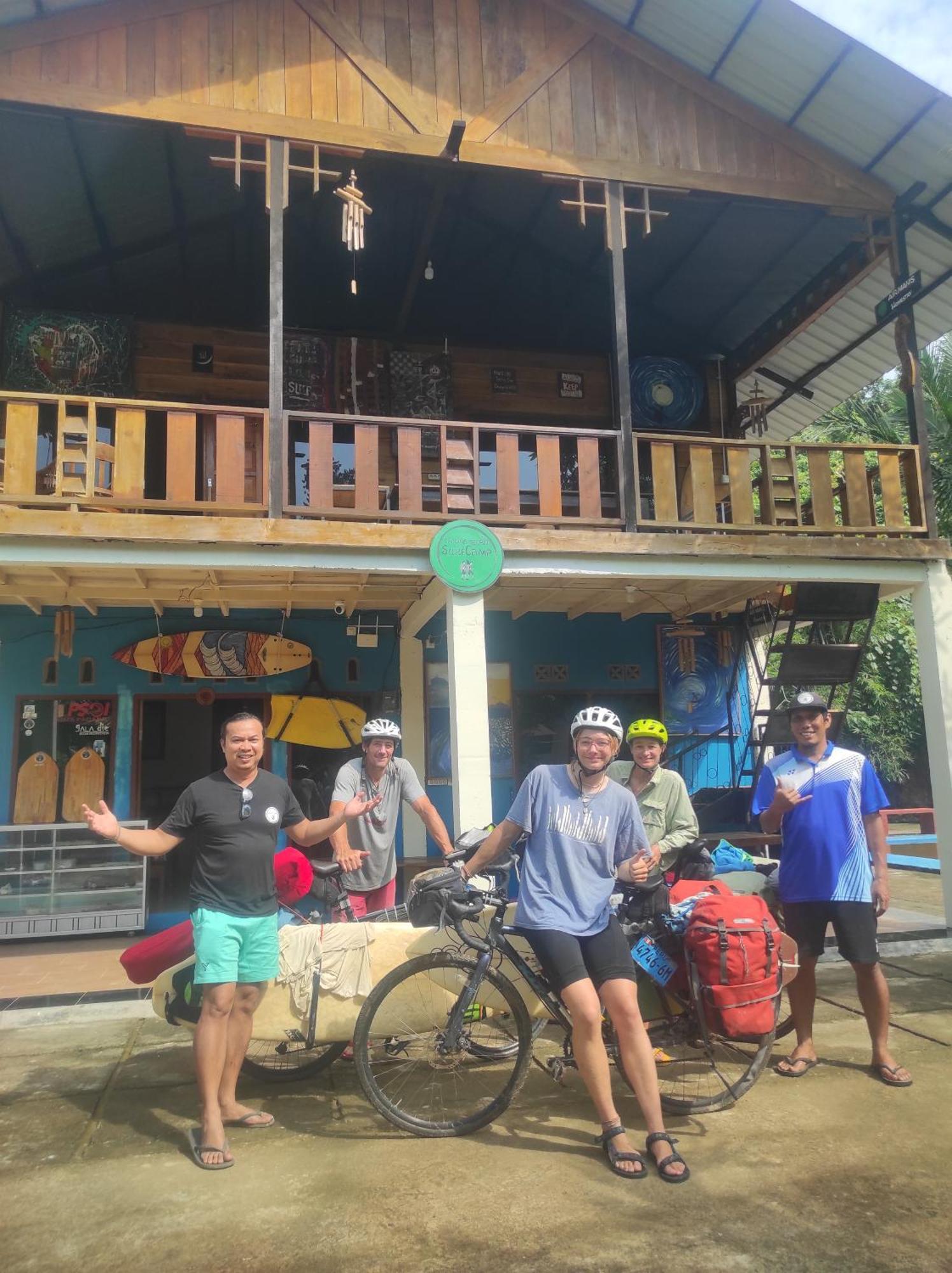 Air Manis Secret Surfcamp Appartement Taluk Batung Buitenkant foto
