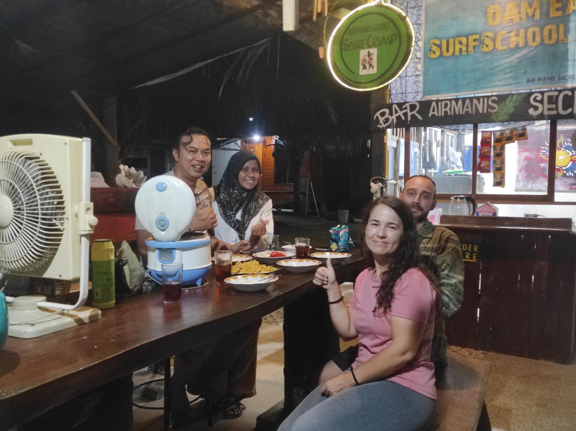 Air Manis Secret Surfcamp Appartement Taluk Batung Buitenkant foto