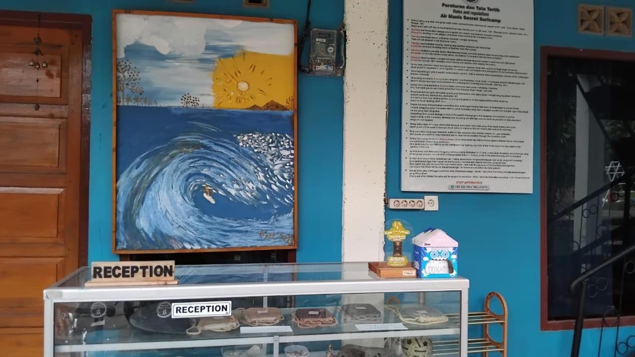 Air Manis Secret Surfcamp Appartement Taluk Batung Buitenkant foto
