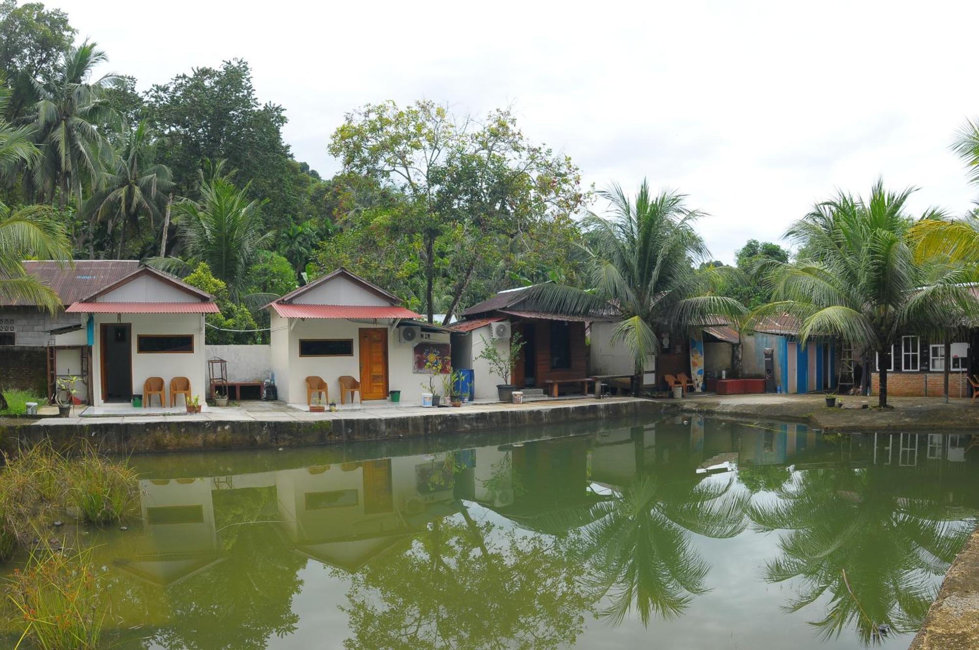 Air Manis Secret Surfcamp Appartement Taluk Batung Buitenkant foto