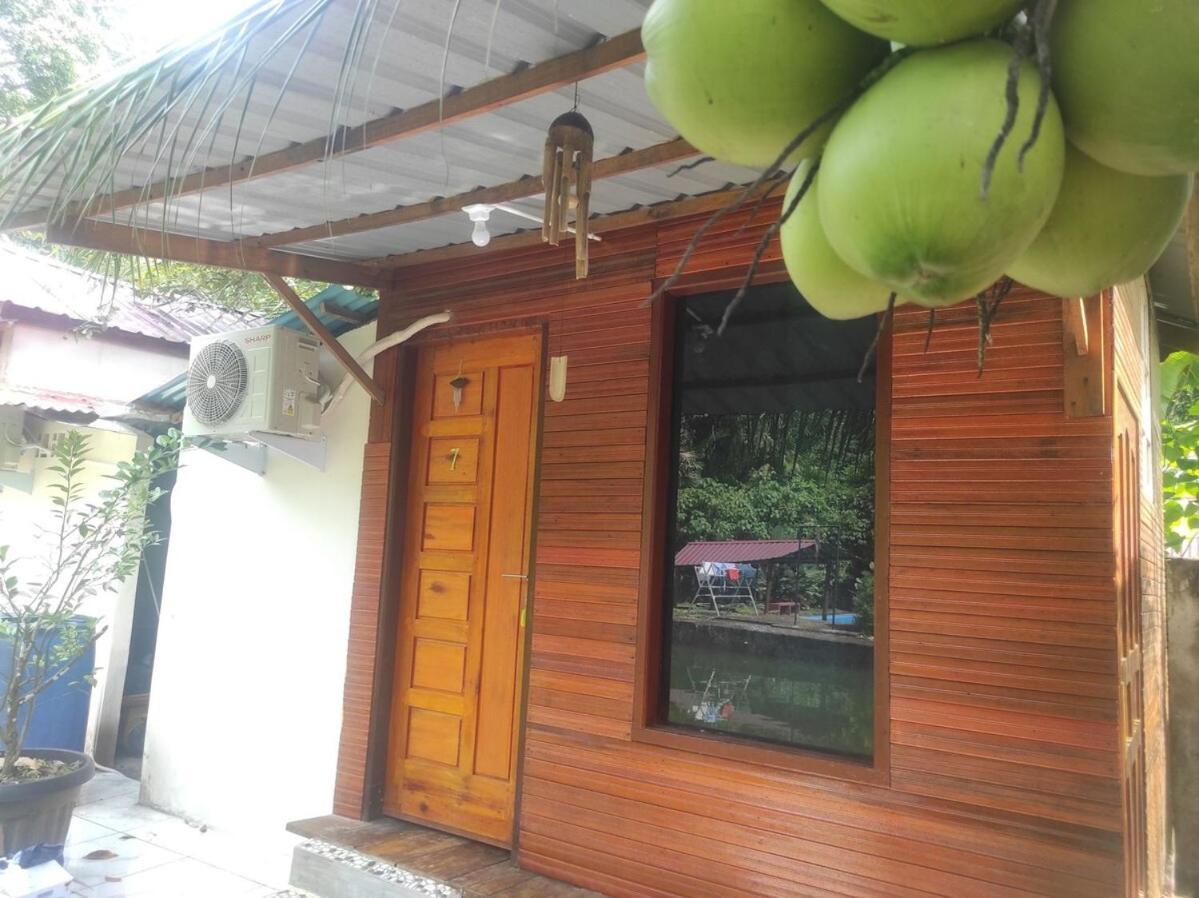 Air Manis Secret Surfcamp Appartement Taluk Batung Buitenkant foto