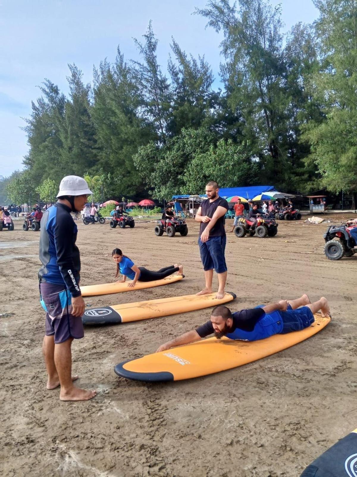 Air Manis Secret Surfcamp Appartement Taluk Batung Buitenkant foto