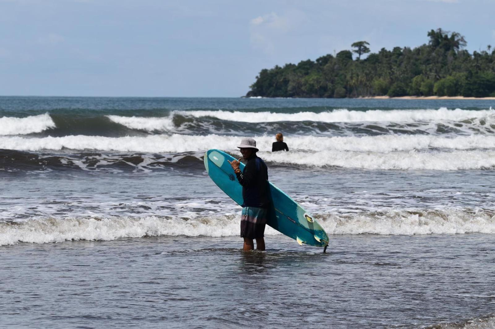 Air Manis Secret Surfcamp Appartement Taluk Batung Buitenkant foto